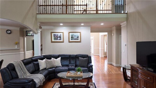 Building Photo - 5722 Ashleigh Walk Dr NW