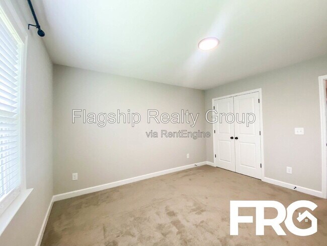 Building Photo - 101 Muirfield Pl