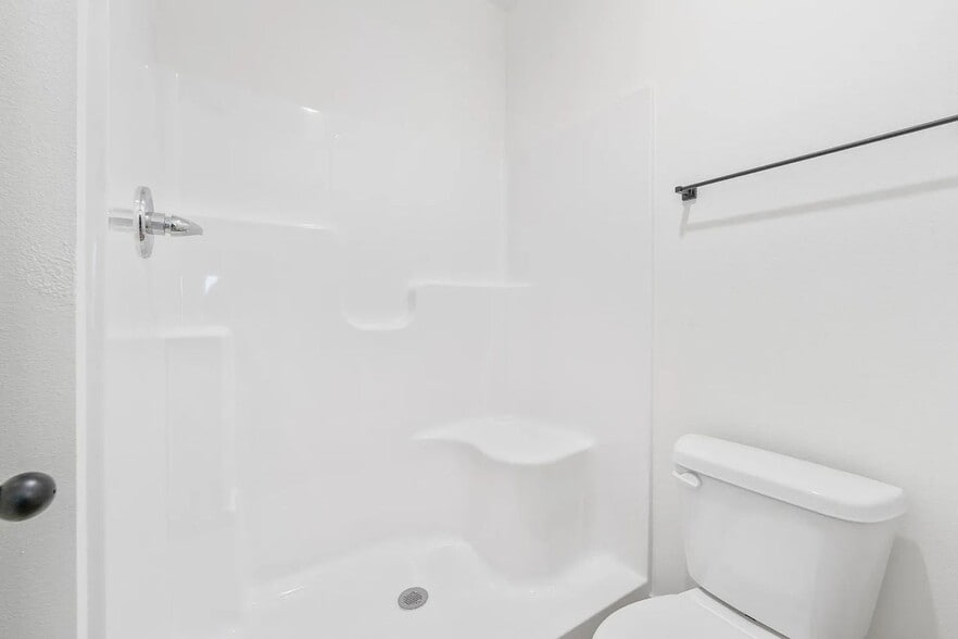 Building Photo - 2133 E Elk Rdg Ave