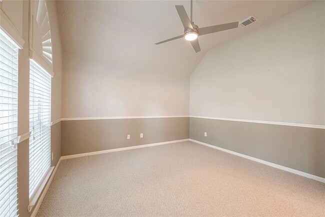 Building Photo - 21711 Cozy Hollow Ln