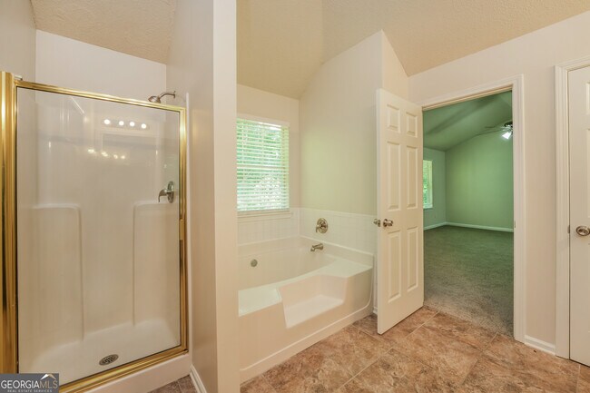 Building Photo - 1902 Boulder Gate Dr