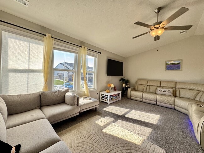 Building Photo - 2506 Crosshill Dr