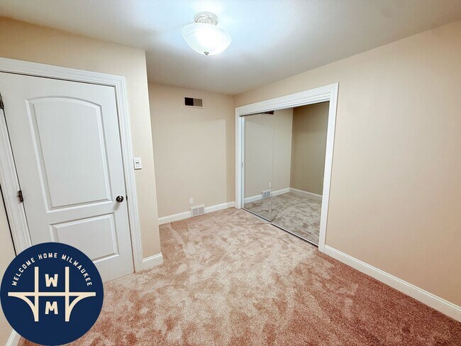 Building Photo - 12400 Elmhurst Pkwy