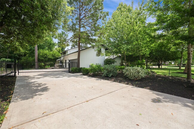 Building Photo - 5510 Harvest Oak Landing Dr