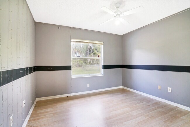 Building Photo - 10567 Paso Fino Dr