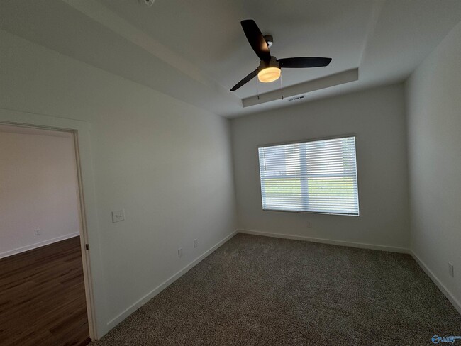 Building Photo - 73 Tall Sky Ln