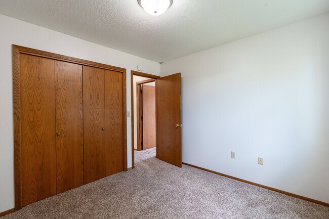 West Fargo, ND Clearview Apartments | 21A | Bedroom - Clearview