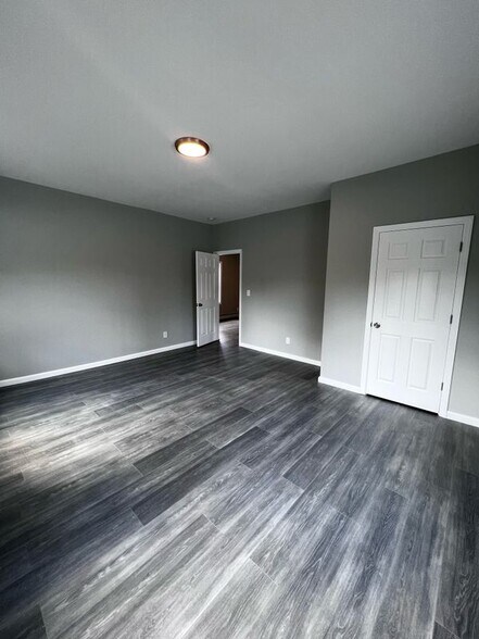 Building Photo - 80 Grant Ave