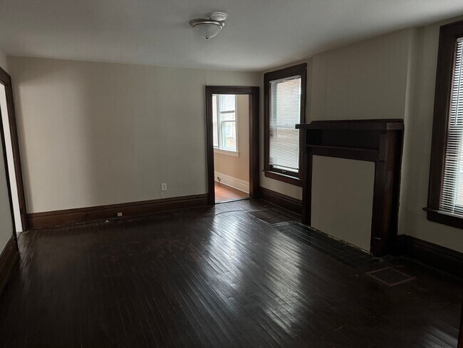 Building Photo - 1766-1768 Oak St