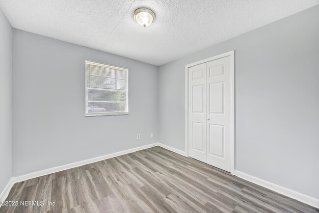 Building Photo - 4043 Marland St