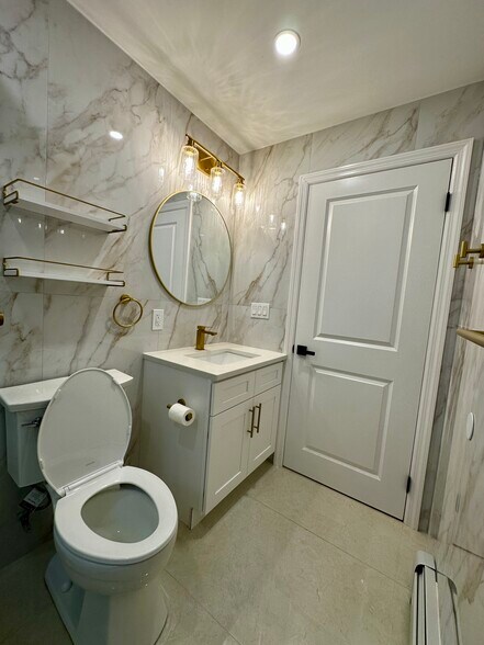 Hallway Bathroom - 6917 43rd Ave