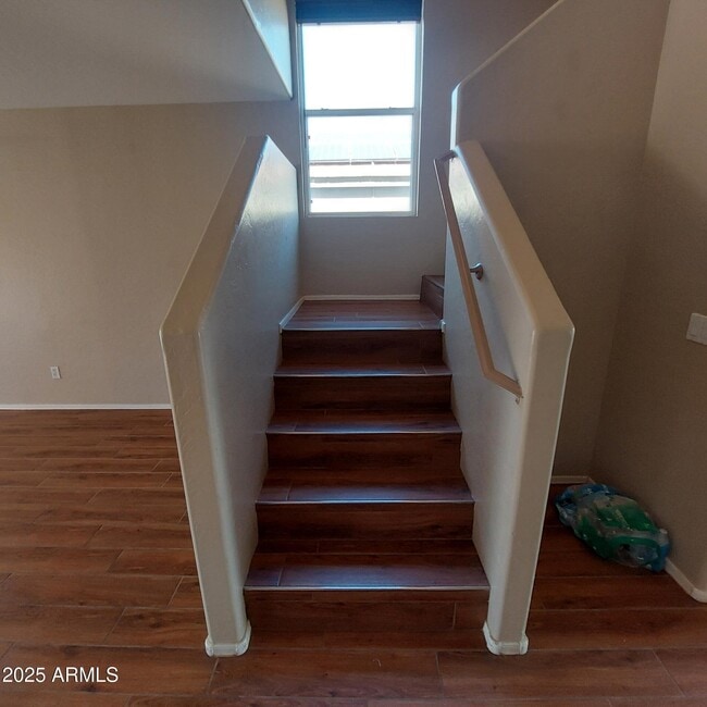 Building Photo - 12 S 228th Ln