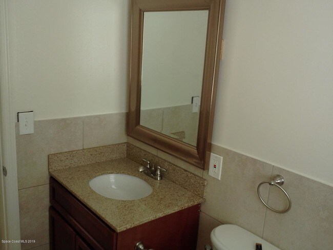 Building Photo - 1440 Parkway Dr
