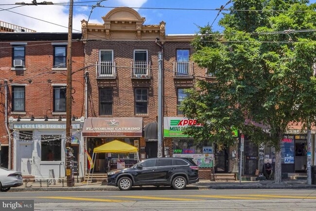 Building Photo - 5 W Girard Ave