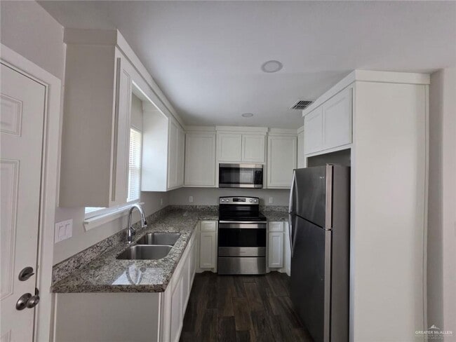 Building Photo - 2106 Taxco Ct