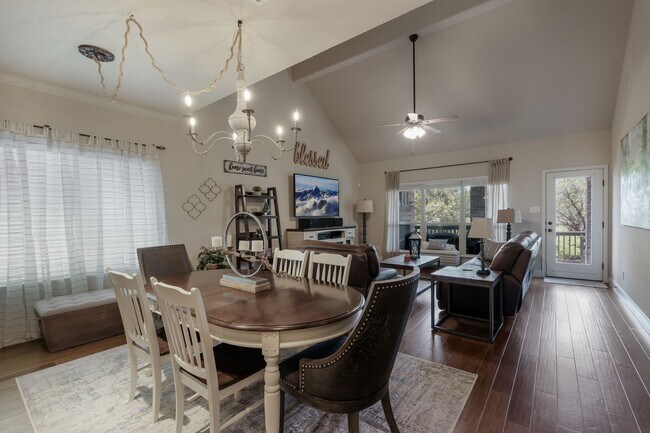 Building Photo - 28263 Willis Ranch