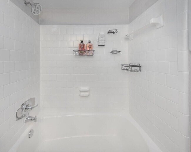 Building Photo - 4301 W Cleveland St