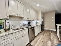 Building Photo - 11 Pine Cluster Cir