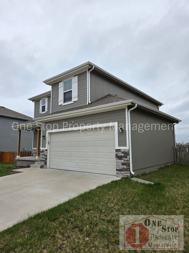 Building Photo - Beautiful 4 Bedroom 4 Bathroom in Belton!