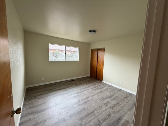 Building Photo - 3006 Vera Ln
