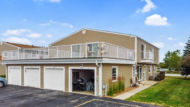 Building Photo - 7950 163rd Pl
