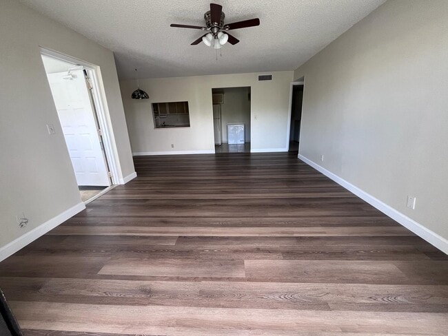 Living Room - 1002 Green Pine Blvd