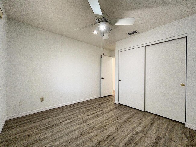 Building Photo - 4181 Glade Rd