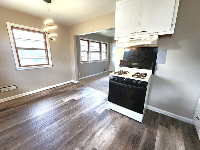 Building Photo - 4278 N 84th St