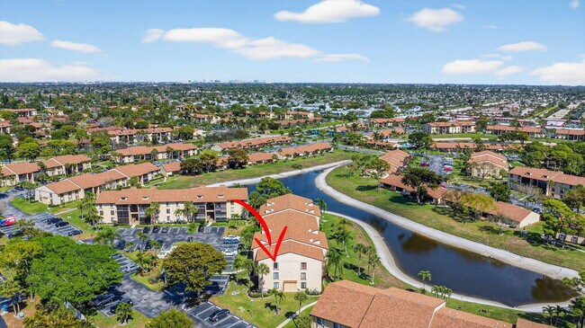 Building Photo - 812 Sky Pine Way