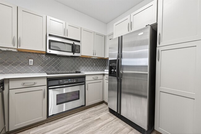 Building Photo - 2299 Lone Star Dr