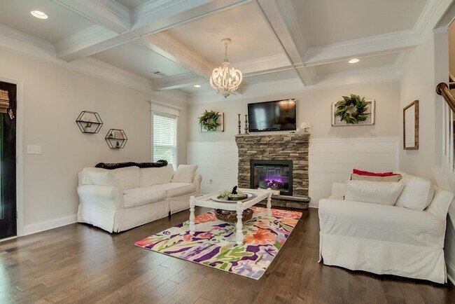 Building Photo - 1554 Driftwood Ln