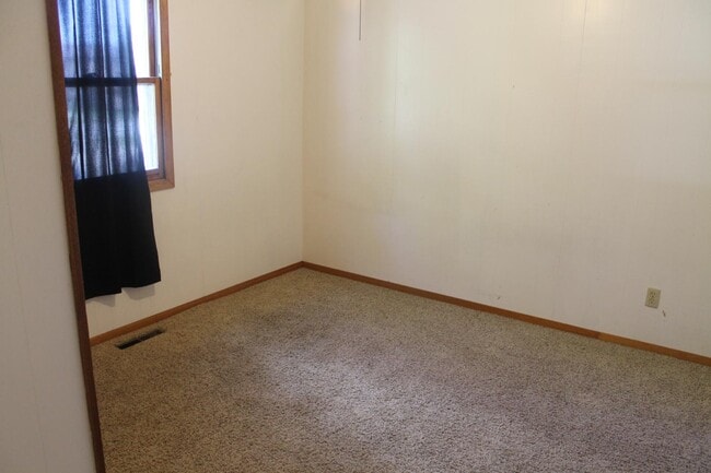 Building Photo - 1011 Lincoln St