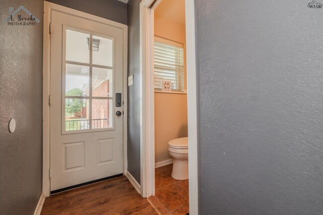 Building Photo - 4306 Briar Cliff Dr