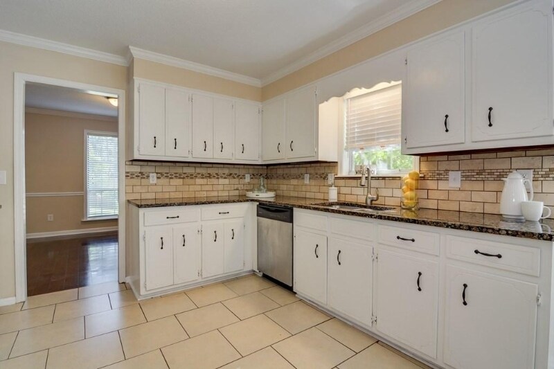 Building Photo - 3730 Cactus Trail