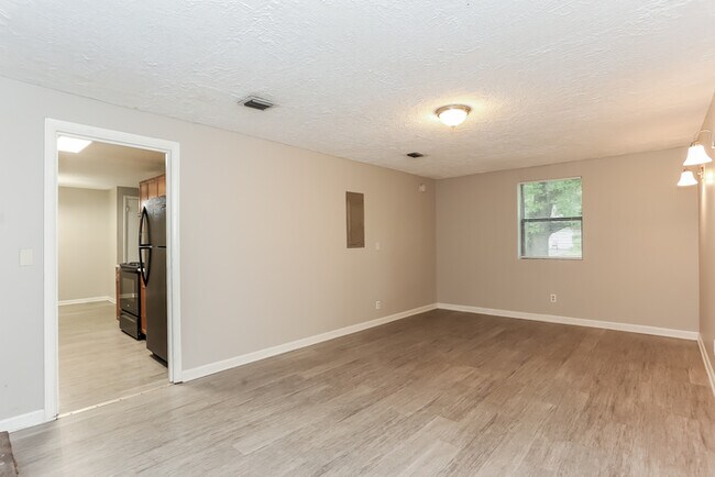 Building Photo - 7317 Sharbeth Dr S