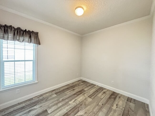 Building Photo - 7416 44th Terrace N