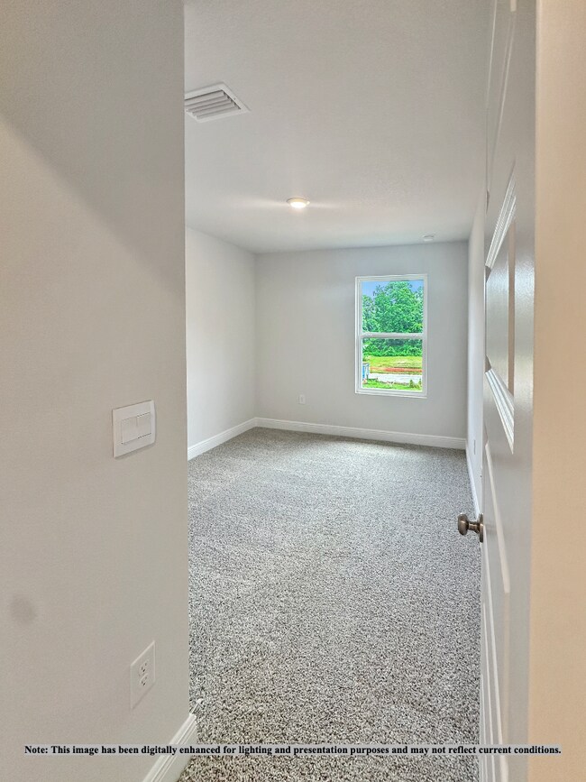 Building Photo - "Charming 3-Bed Townhouse Retreat with 2.5 Baths in Pensacola – Spacious 1537 Sq Ft!"