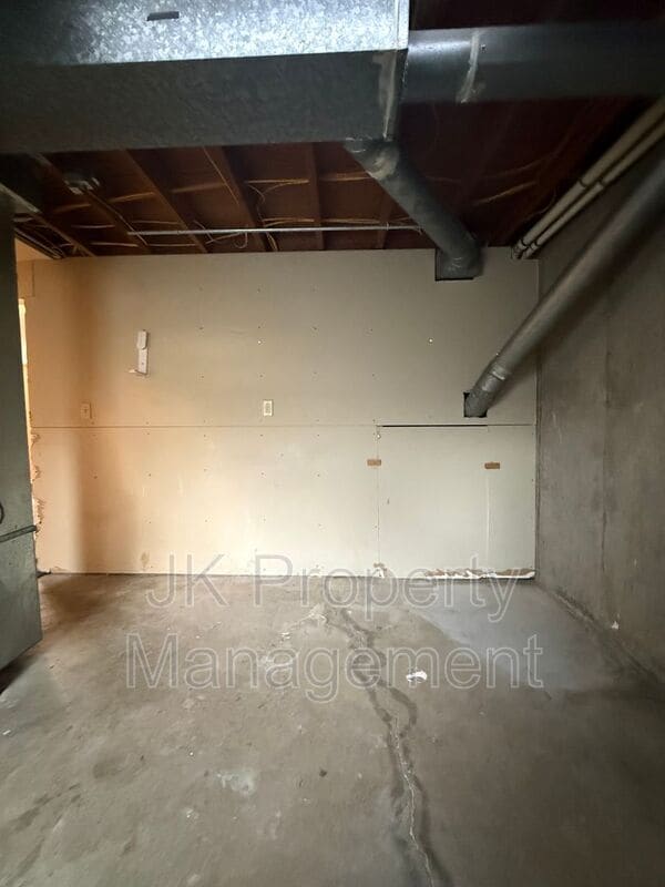 Building Photo - 3108 9th Ave N