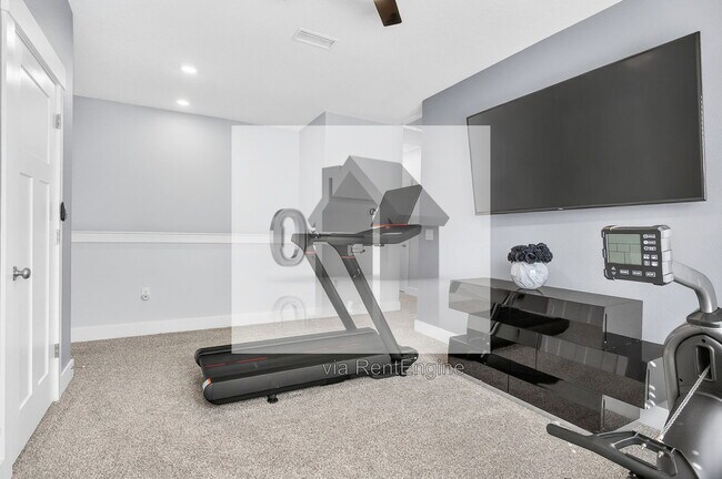 Building Photo - 6076 Rutherford Loop