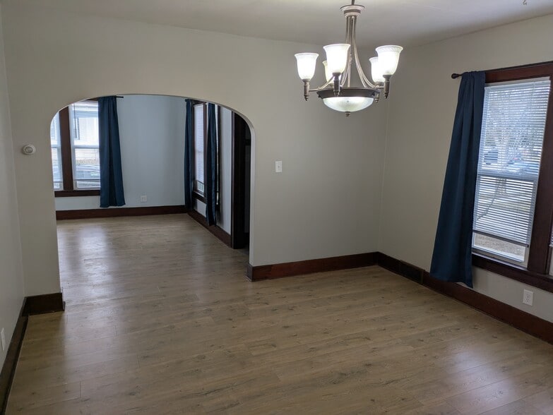 Dining Room - 331 Park St