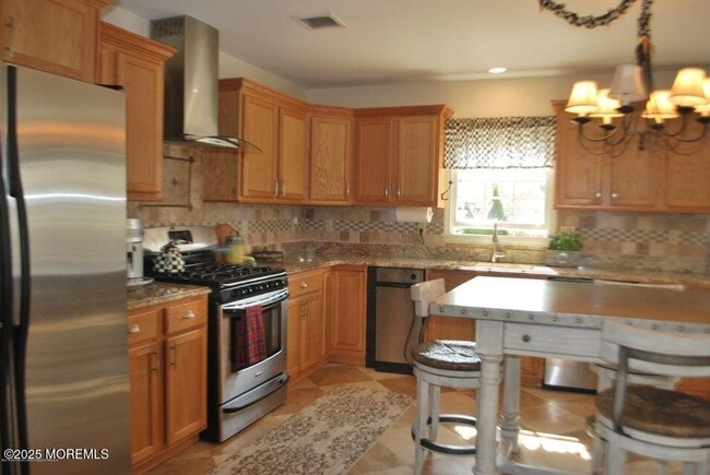 Building Photo - 203 Sunrise St