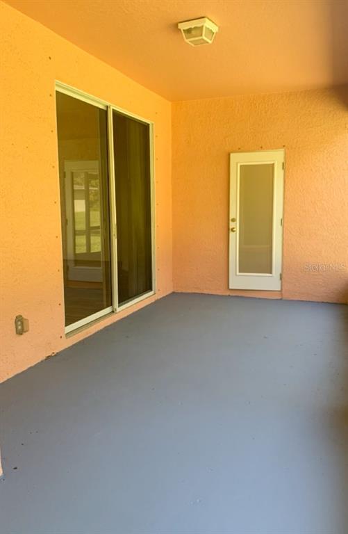 Building Photo - 9 Royal Palm Ln