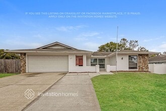 Building Photo - 7023 Bramblewood Dr