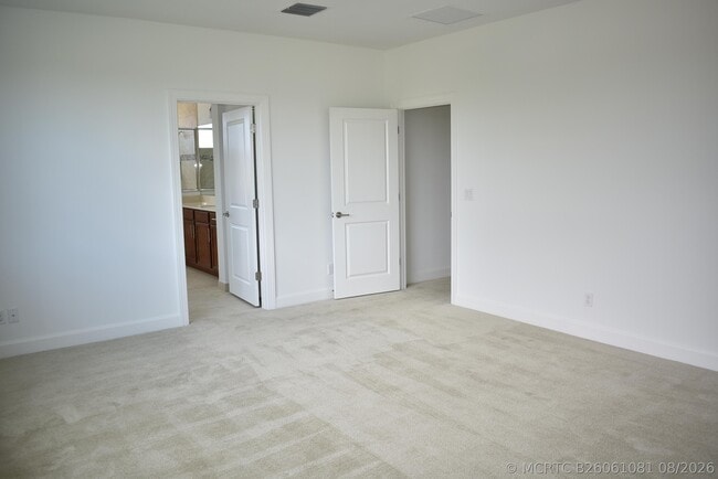 Building Photo - 8865 Kingsmoor Wy