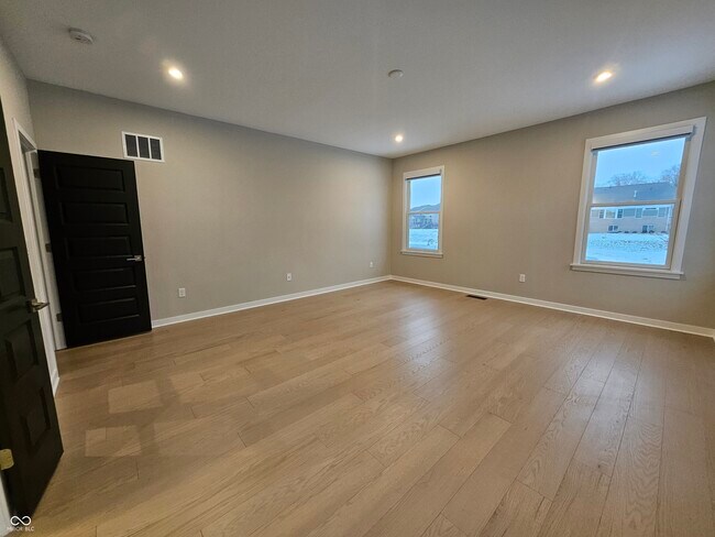 Building Photo - 228 Oakhurst Wy