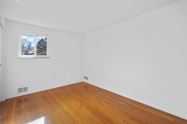 Building Photo - AVAILABLE MAY 1ST — STUNNING 3-BEDROOM HOME IN PENN HILLS!