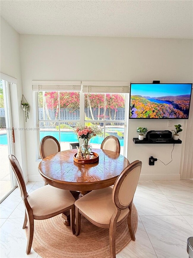 Building Photo - 4021 SW 153rd Ave