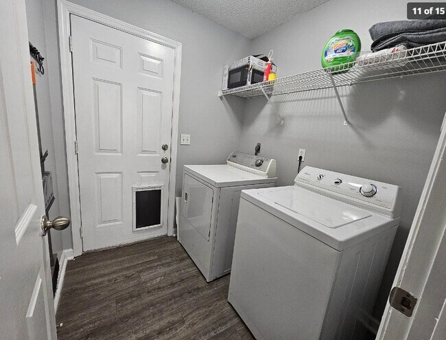Building Photo - 2428 Beechnut Ln