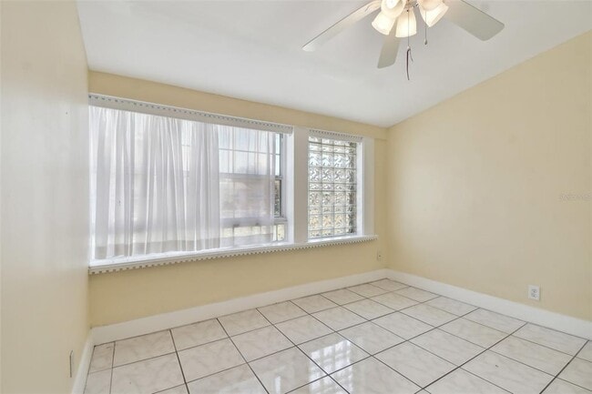 Building Photo - 1925 52nd St S