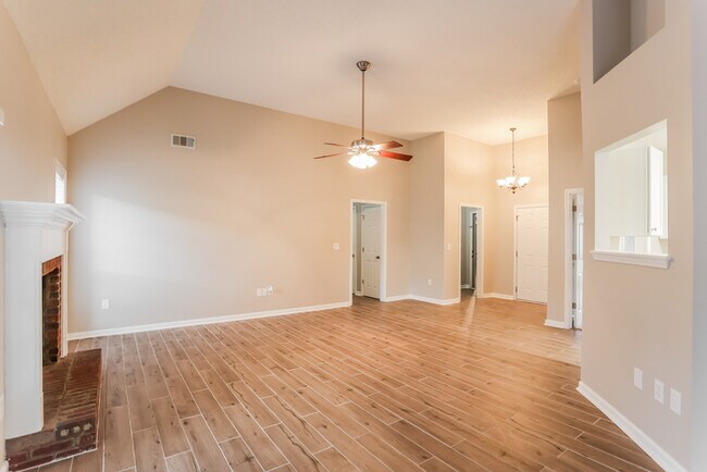 Building Photo - Spacious 4-Bedroom on a Corner Lot